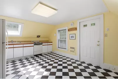 11 Weymouth St, Fitchburg, MA 01420 - Photo 39