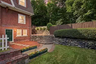 11 Weymouth St, Fitchburg, MA 01420 - Photo 5