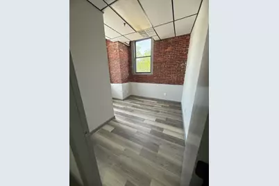 60 Pine St #8, Methuen, MA 01844 - Photo 3