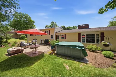 494 Laurel St, Manchester, NH 03103 - Photo 5
