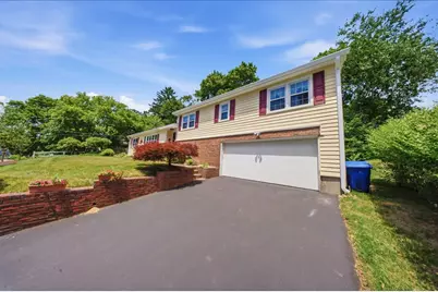 494 Laurel St, Manchester, NH 03103 - Photo 3