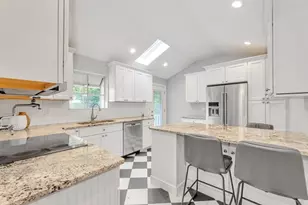 53 Thompson St, Boston, MA 02136 - Photo 7