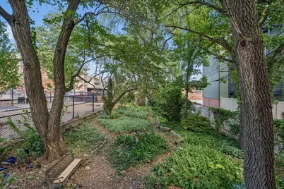 10 Eldridge Pl, Chelsea, MA 02150 - Photo 17