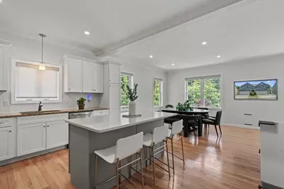 492 Hamilton St, Worcester, MA 01604 - Photo 7