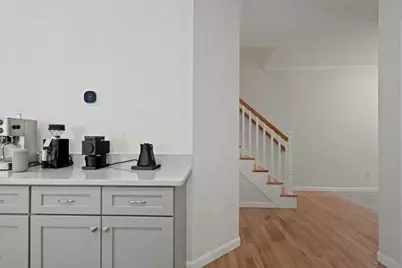 492 Hamilton St, Worcester, MA 01604 - Photo 17