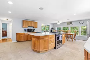 55 Priest St, Hudson, MA 01749 - Photo 5