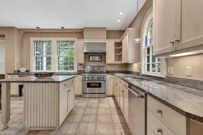231 Waverley Ave, Newton, MA 02458 - Photo 13