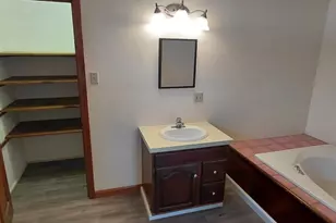 284 Washington St, Taunton, MA 02780 - Photo 9