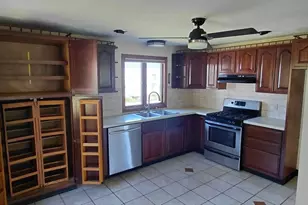 284 Washington St, Taunton, MA 02780 - Photo 1