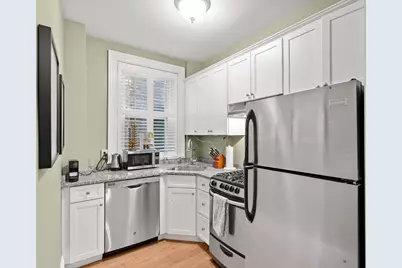 386 Commonwealth #23, Boston, MA 02115 - Photo 3