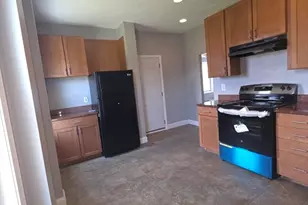25 Lester St, Fall River, MA 02724 - Photo 9
