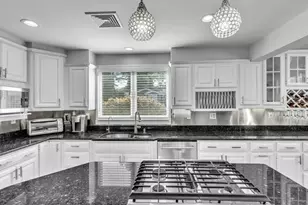 6 Strathmore Rd, Dartmouth, MA 02747 - Photo 23