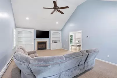 26 Mayflower Dr, Mansfield, MA 02048 - Photo 15