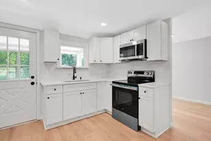 42 Wheeler Dr, Enfield, CT 06082 - Photo 7
