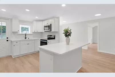 42 Wheeler Dr, Enfield, CT 06082 - Photo 9