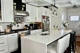 7 Webster, Somerville, MA 02145 - Photo 3