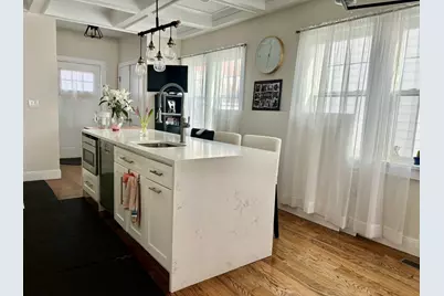 7 Webster #1, Somerville, MA 02145 - Photo 5