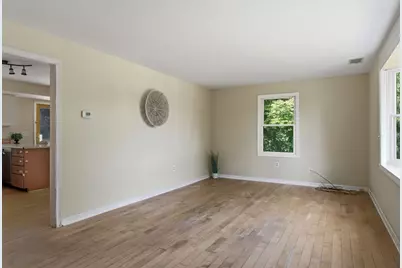 24 Washington St, Methuen, MA 01844 - Photo 3