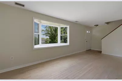 24 Washington St, Methuen, MA 01844 - Photo 5