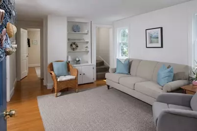 84 Newport Road, Hull, MA 02045 - Photo 5