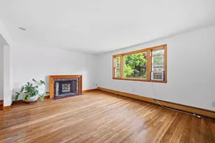 84 Oak St, Winchester, MA 01890 - Photo 3