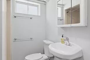 84 Oak St, Winchester, MA 01890 - Photo 23