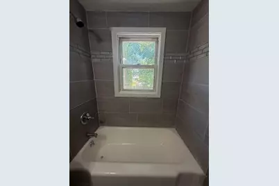 34 Allen St, Chicopee, MA 01020 - Photo 23