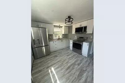 34 Allen St, Chicopee, MA 01020 - Photo 7
