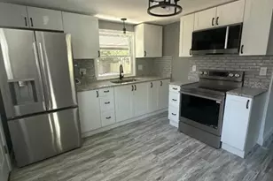 34 Allen St, Chicopee, MA 01020 - Photo 7