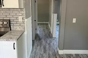 34 Allen St, Chicopee, MA 01020 - Photo 9
