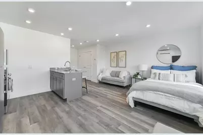 585 Essex St. #PH 514, Lynn, MA 01902 - Photo 1