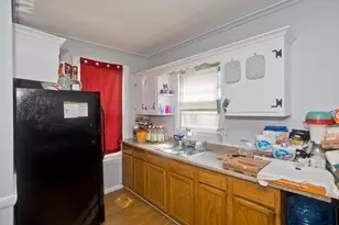 90 Andrew St, Springfield, MA 01109 - Photo 13