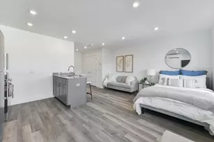 585 Essex St, Lynn, MA 01901 - Photo 3