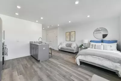 585 Essex St #PH 512, Lynn, MA 01901 - Photo 3
