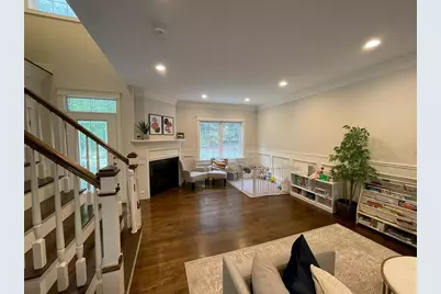 90 Circuit #1, Newton, MA 02461 - Photo 3