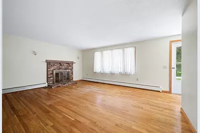 270 Wood St, Hopkinton, MA 01748 - Photo 9