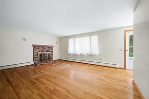 270 Wood St, Hopkinton, MA 01748 - Photo 9