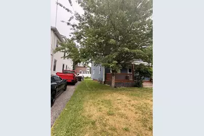 33-35 Hitchcock St, Holyoke, MA 01040 - Photo 3