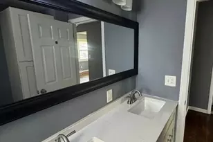 33-35 Hitchcock St, Holyoke, MA 01040 - Photo 7