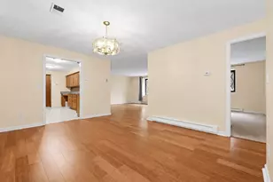 14 Royal Lake Dr, Braintree, MA 02184 - Photo 9