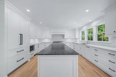 27 Ash St, Hopkinton, MA 01748 - Photo 9