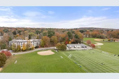 16 Stearns Rd #304, Wellesley, MA 02482 - Photo 11