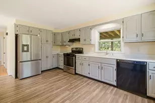 125 Davis Rd, Westport, MA 02790 - Photo 9