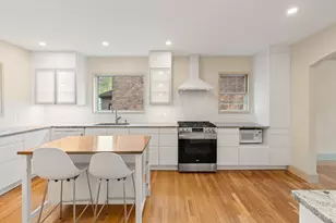 316 Russett Rd, Brookline, MA 02467 - Photo 7
