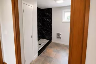650 Oxford St S, Auburn, MA 01501 - Photo 7