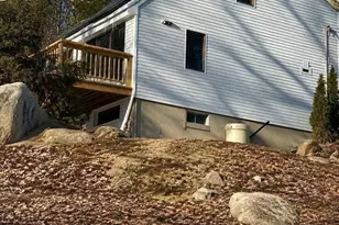 650 Oxford St S, Auburn, MA 01501 - Photo 11