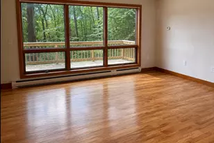 650 Oxford St S, Auburn, MA 01501 - Photo 3