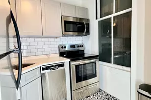 328 Dartmouth St, Boston, MA 02116 - Photo 11