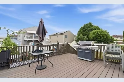 105 Lawrence St, Fall River, MA 02721 - Photo 21