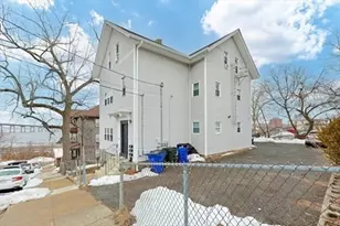 118 Maple St, Fall River, MA 02720 - Photo 15